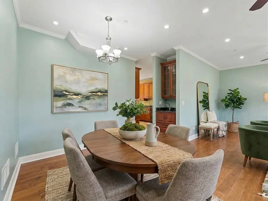 5533 Lincoln Avenue, Morton Grove, IL 60053 - #3