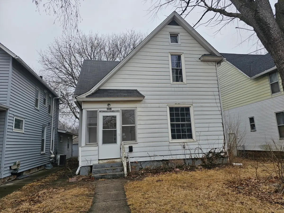 1114 25th Street, Moline, IL 61265 - #1