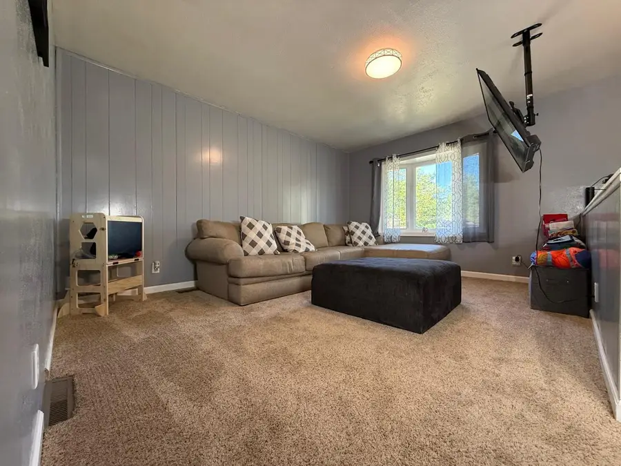 424 Rambler Place, Streamwood, IL 60107 - #2