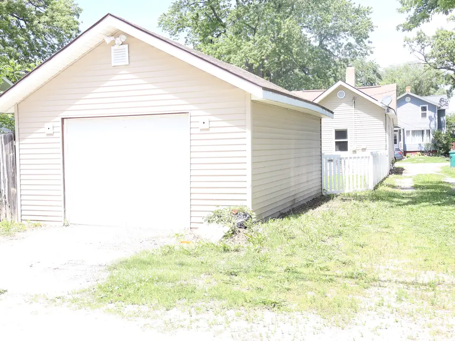 105 Lasalle Street, Streator, IL 61364 - #3
