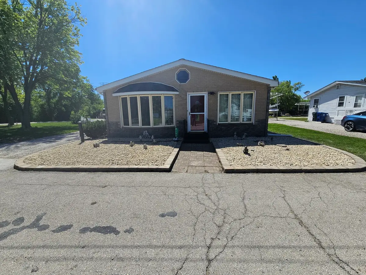 8150 N Thorsen Lane, Morris, IL 60450 - #1