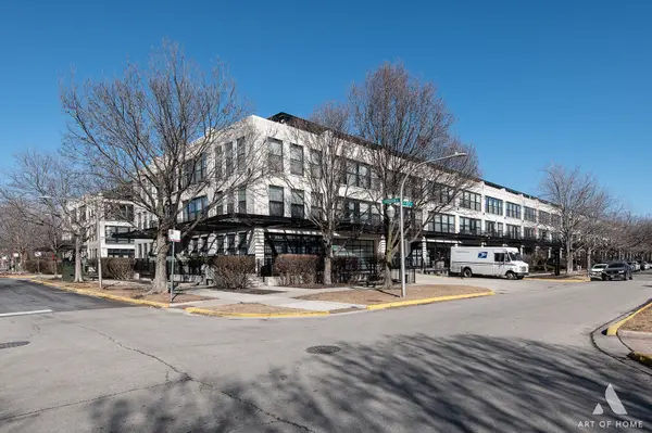 1070 W 15th Street #312, Chicago, IL 60608