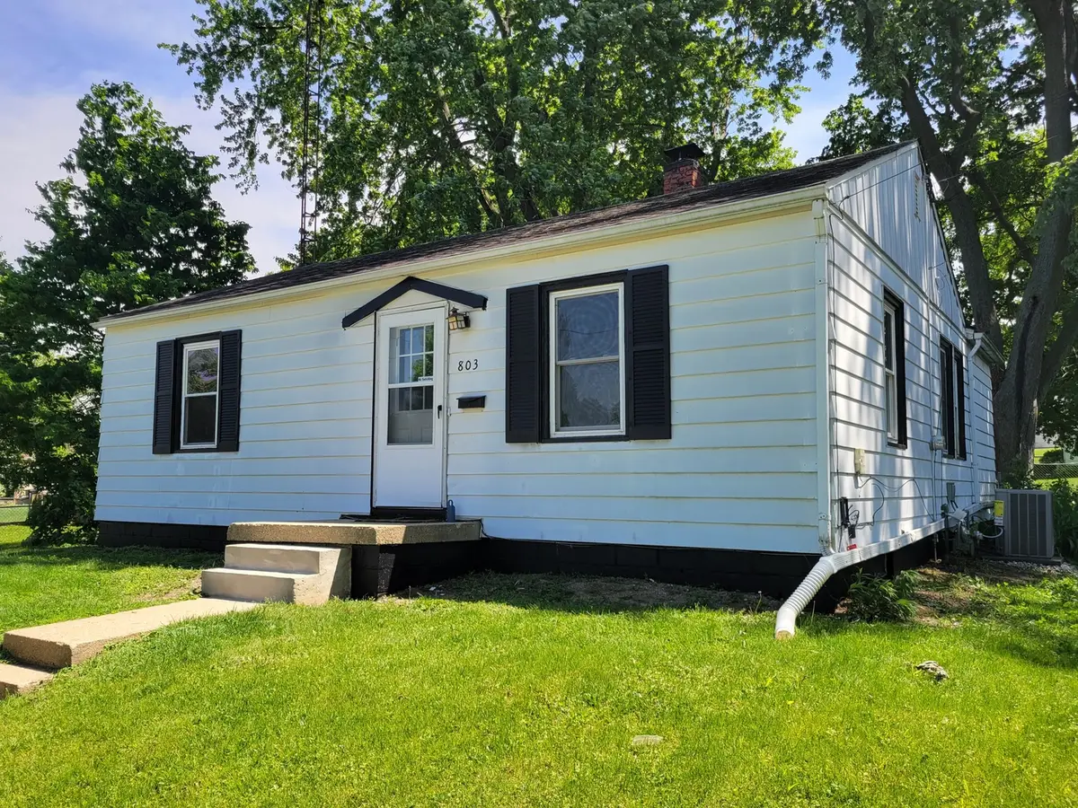 803 Marion Street, Bloomington, IL 61701 - #1