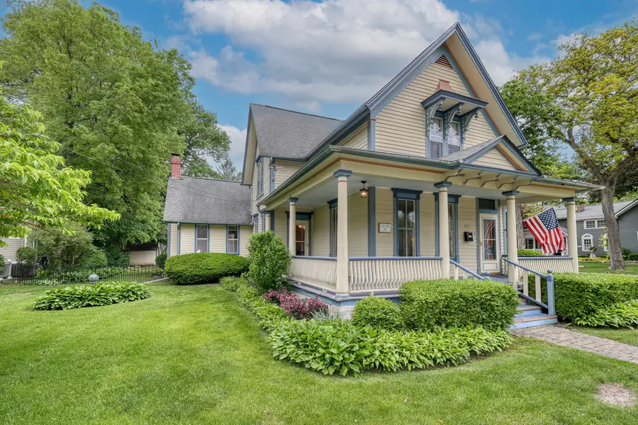 220 N 5th Street, West Dundee, IL 60118 - #2