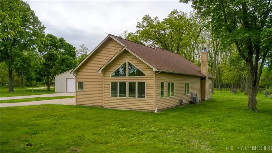 6740 Sundown Lane, Yorkville, IL 60560 - #3