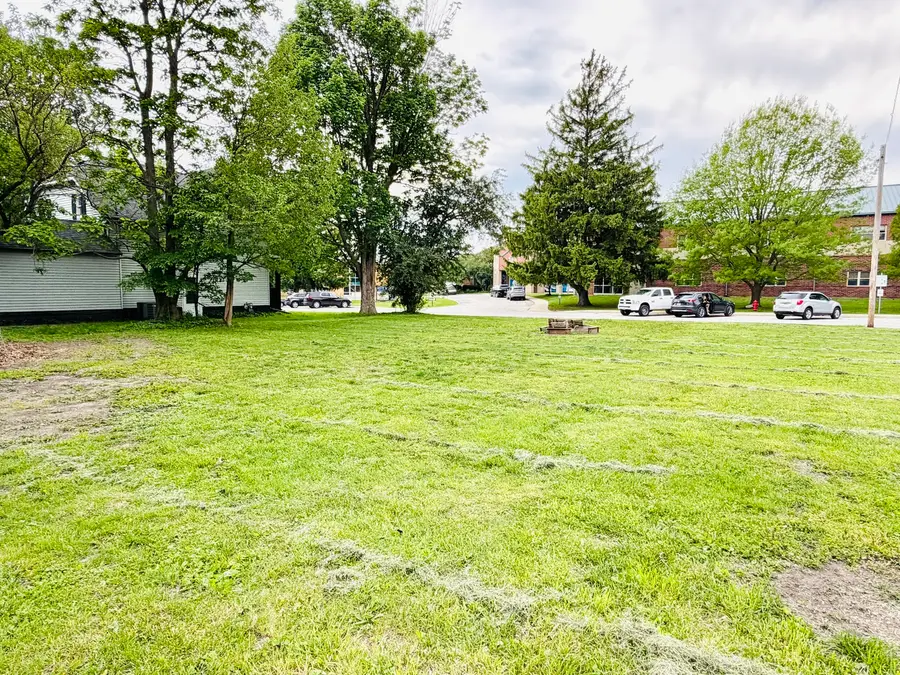 419 N Plum Street, Farmer City, IL 61842 - #3