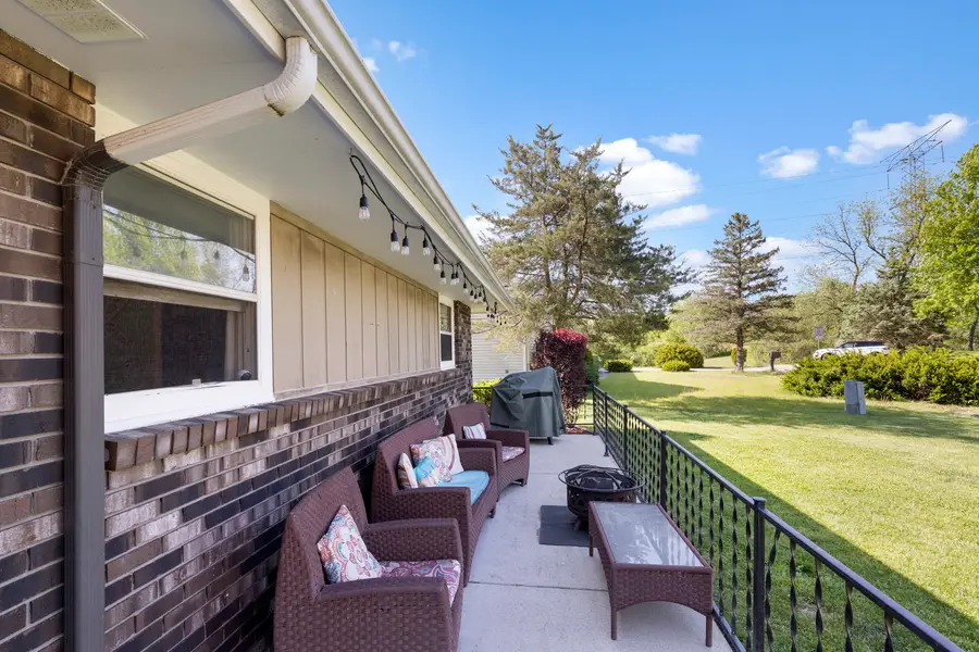 9825 Debbie Lane, Machesney Park, IL 61115 - #3