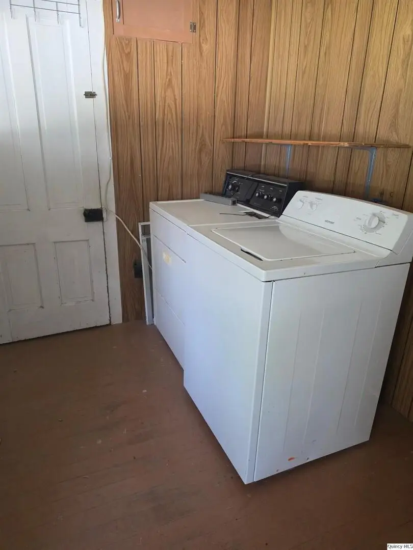 304 W Third St., Golden, IL 62339 - #2