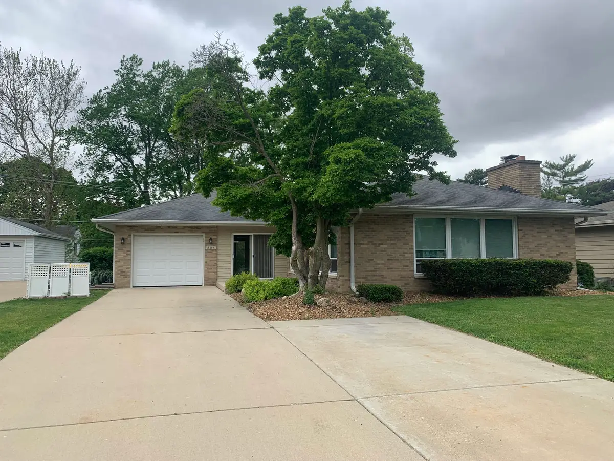 804 Grant Street, Harvard, IL 60033 - #1
