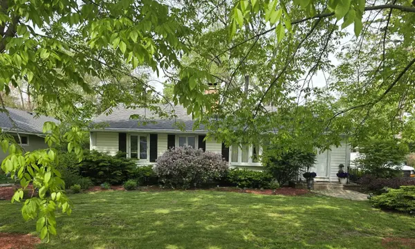 730 Skyline Drive, Barrington, IL 60010