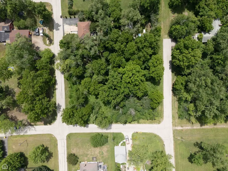 000 Carmen Avenue, McHenry, IL 60050 - #3