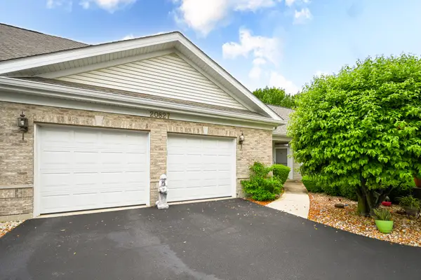 20827 W Honeysuckle Court, Plainfield, IL 60544