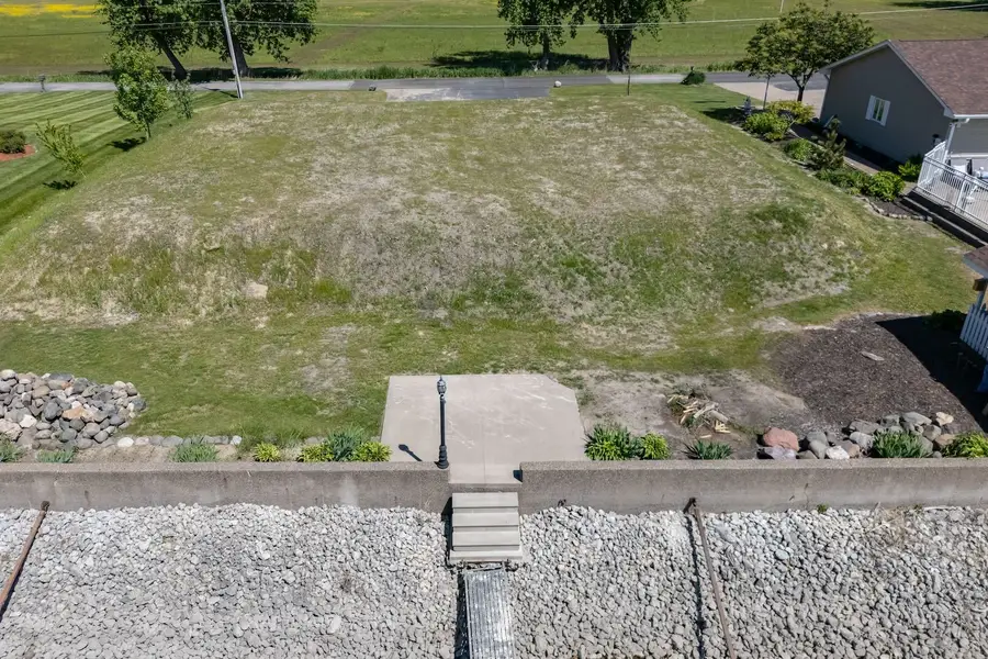 3550 E Harbor Drive, Bettendorf, IA 52722 - #3