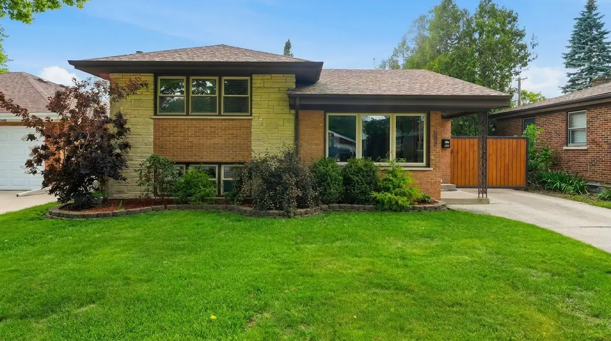 1434 Heidorn Avenue, Westchester, IL 60154 - #1
