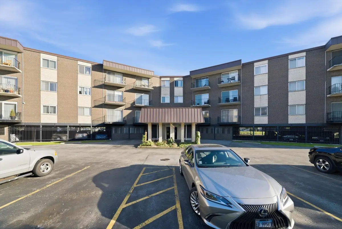 9840 S Pulaski Road #310, Oak Lawn, IL 60453 - #1