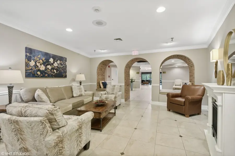 701 Lake Hinsdale Drive #412, Willowbrook, IL 60527 - #2