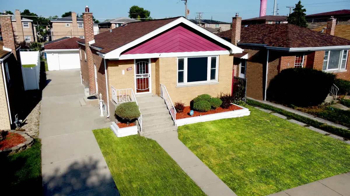 286 Oglesby Avenue, Calumet City, IL 60409 - #1