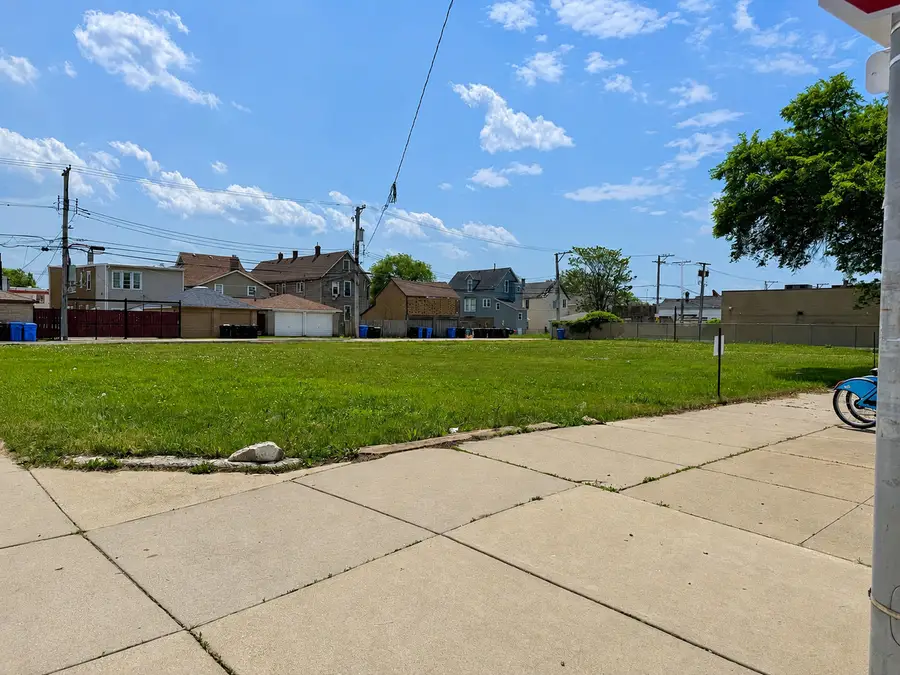13303 S Baltimore Avenue, Chicago, IL 60633 - #3