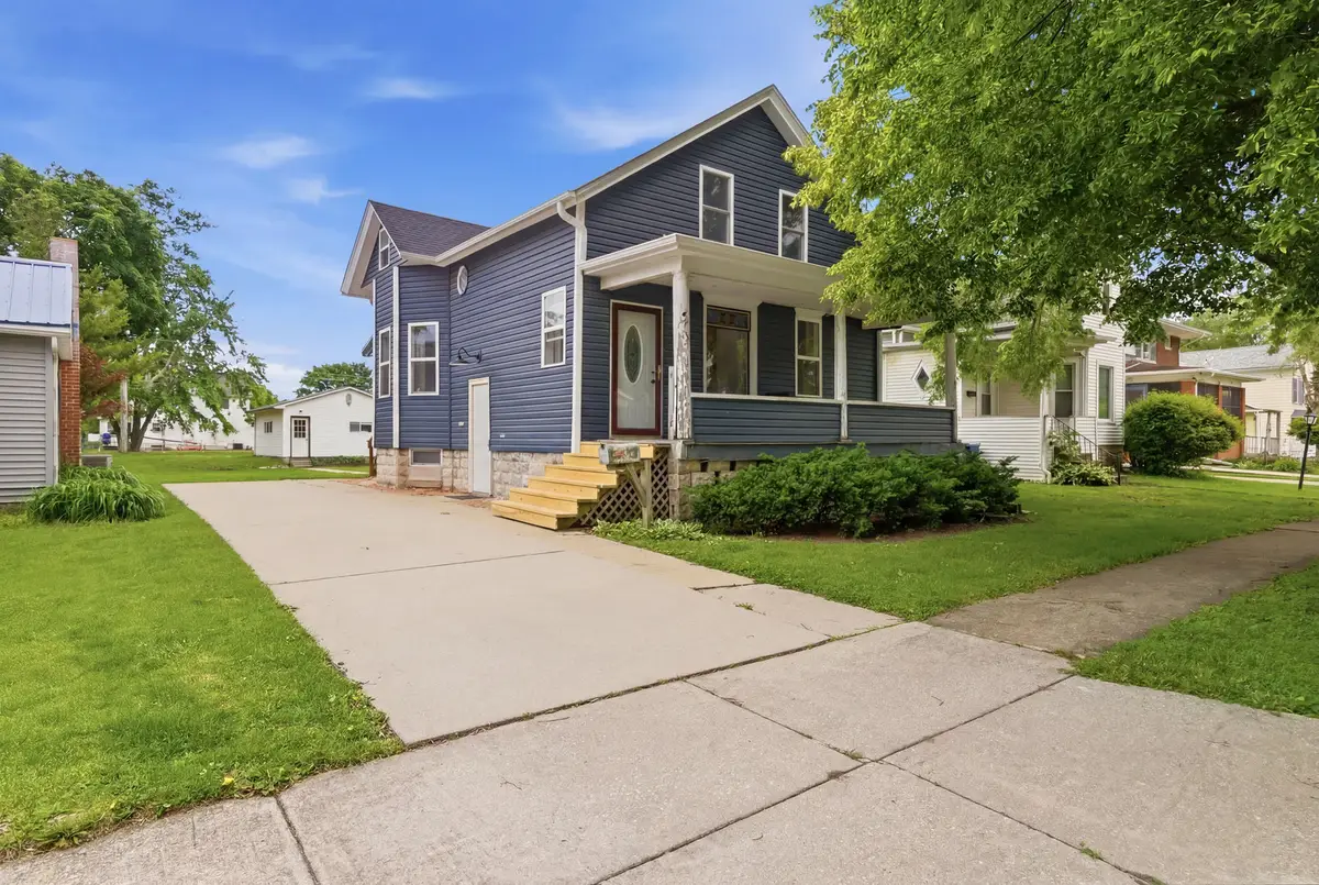 115 E Waupansie Street, Dwight, IL 60420 - #1