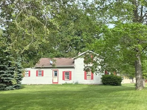 704 W Grant Highway, Marengo, IL 60152 - #2