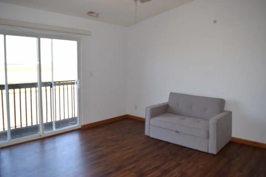 565 N Strack Street #302, Cortland, IL 60112 - #2