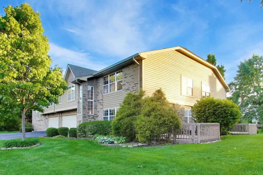 7957 Stewart Drive, Darien, IL 60561 - #3