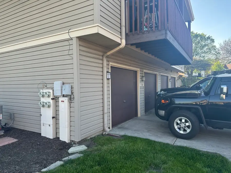 5700 Dutch Mill Court, Hanover Park, IL 60133 - #2