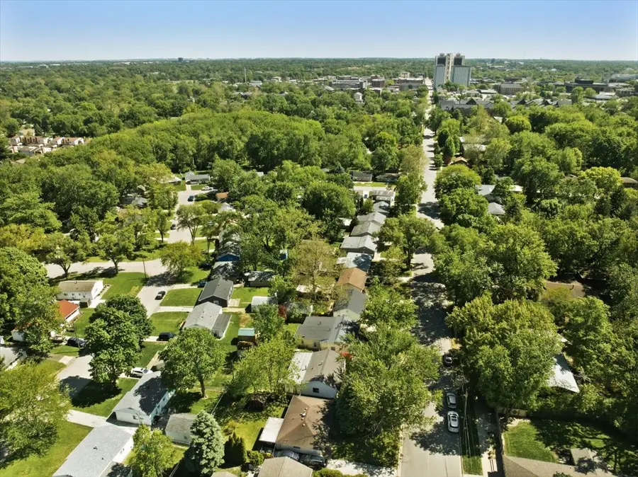 920 N Fell Avenue, Normal, IL 61761 - #2