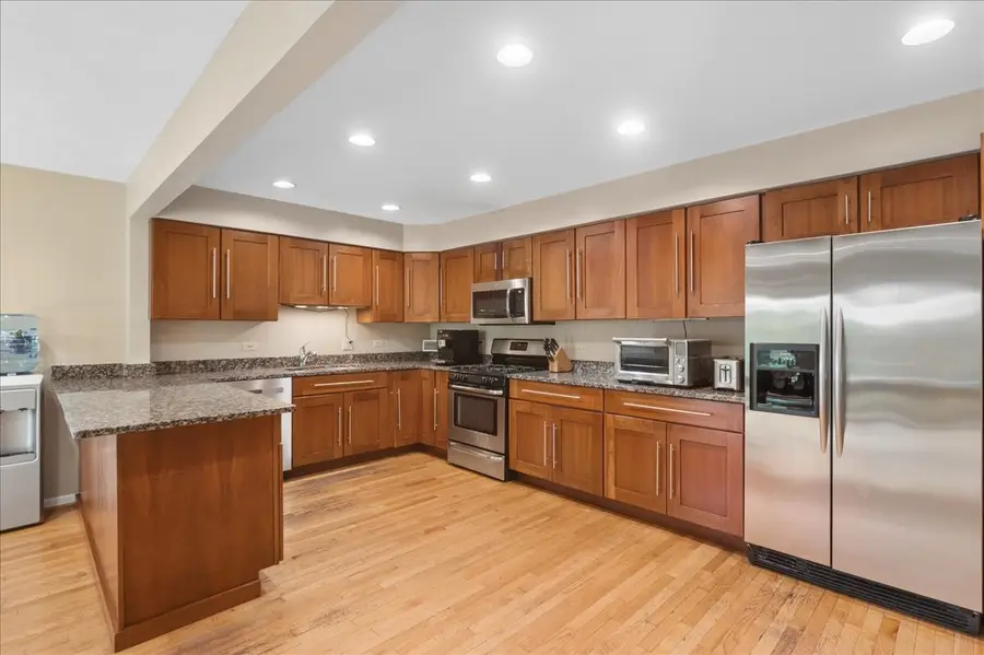 90 Boardwalk Place, Park Ridge, IL 60068 - #3