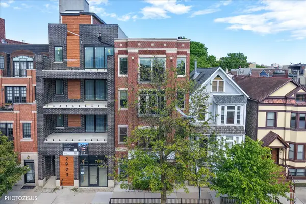 2919 N Southport Avenue #4, Chicago, IL 60657