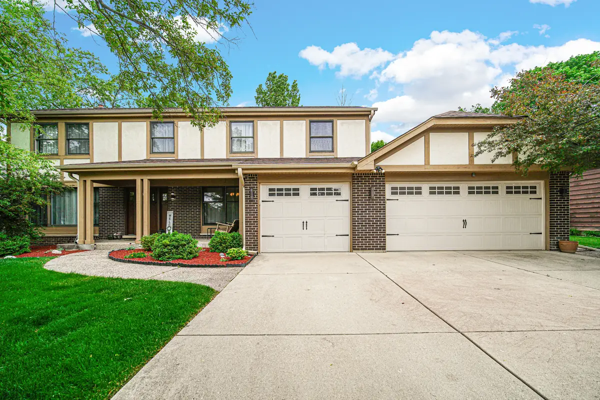 3818 Russett Lane, Northbrook, IL 60062 - #1