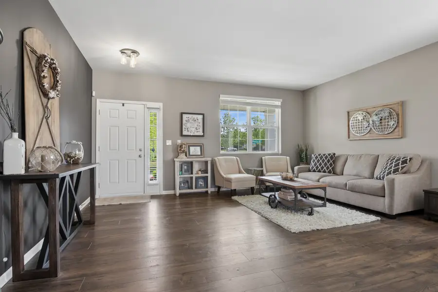 3301 Wanskuck Street, Elgin, IL 60124 - #2