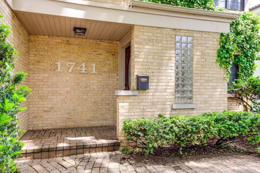 1741 Beverly Place, Highland Park, IL 60035 - #3