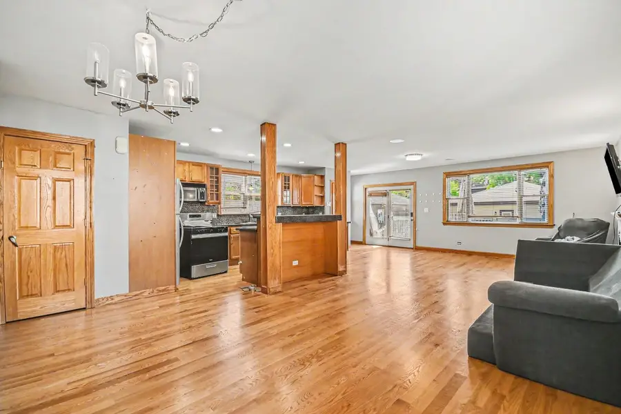 4440 N La Crosse Avenue, Chicago, IL 60630 - #3