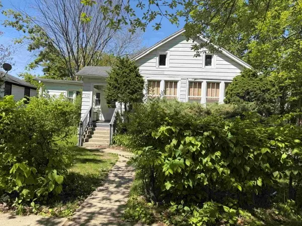 1728 Brown Avenue, Evanston, IL 60201