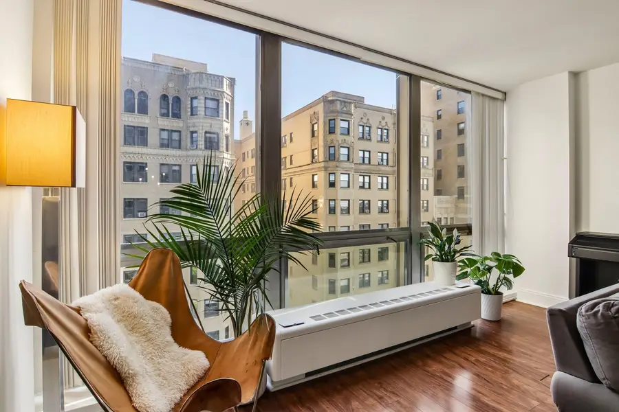 2400 N Lakeview Avenue #1704, Chicago, IL 60614 - #3