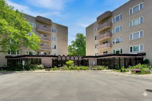 6411 Lincoln Avenue #303, Morton Grove, IL 60053