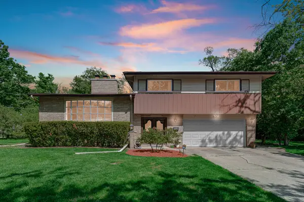 895 Sumac Road, Highland Park, IL 60035