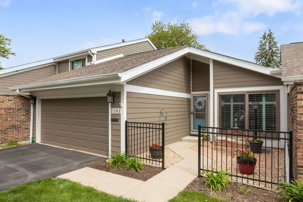 2101 Timber Lane, Wheaton, IL 60189 - #1