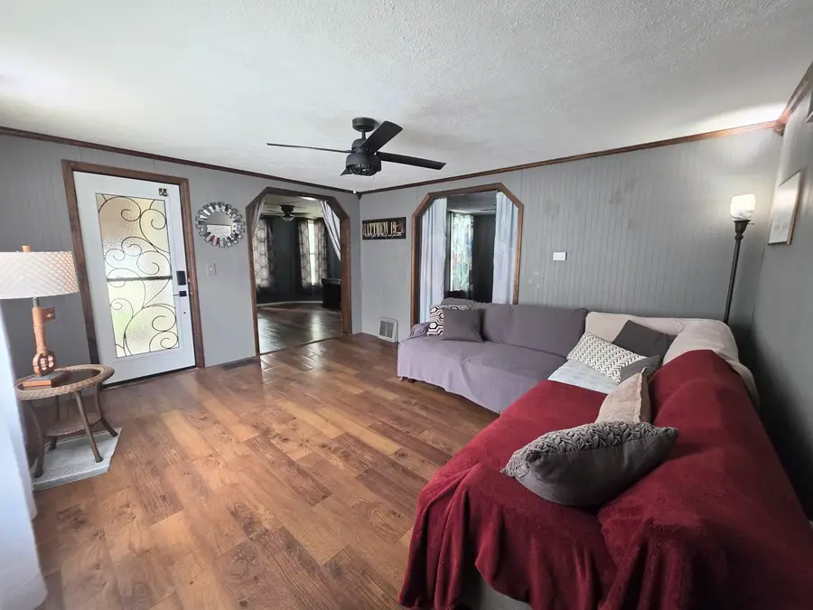 919 E Johnson Street, Clinton, IL 61727 - #2