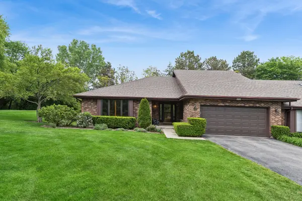 707 Chelsey Court #707, Gurnee, IL 60031