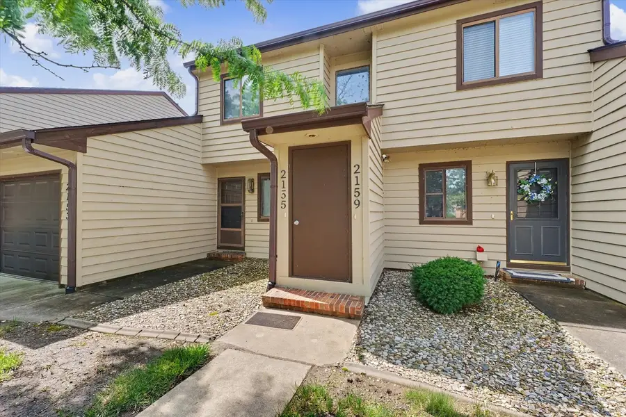 2155 Harbortown Circle #2155, Champaign, IL 61821 - #3