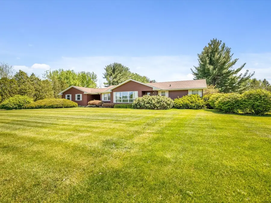 9640 Cunningham Road, Winnebago, IL 61088 - #3