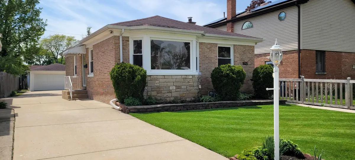 2067 Sherwin Avenue, Des Plaines, IL 60018 - #1