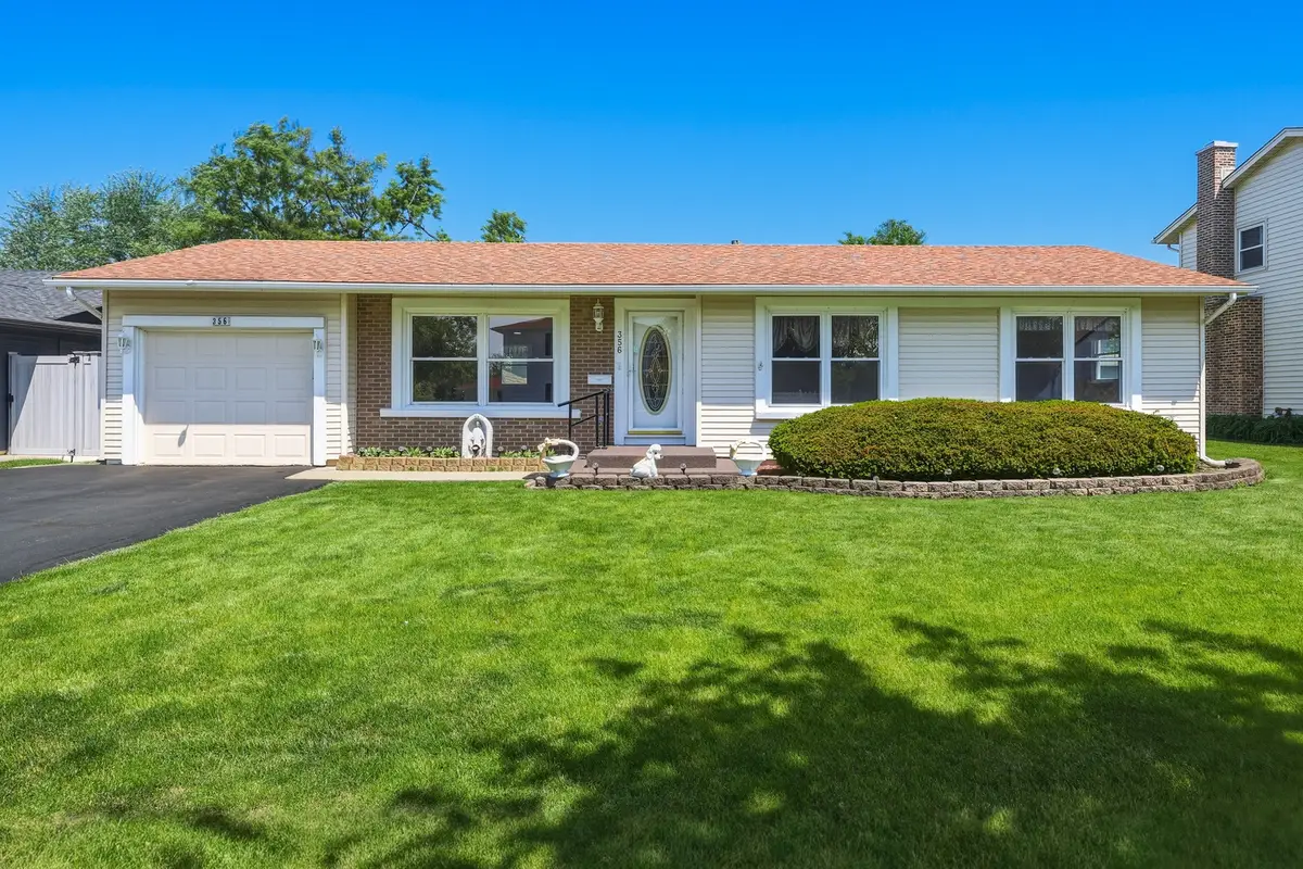 356 Banbury Avenue, Elk Grove Village, IL 60007 - #1