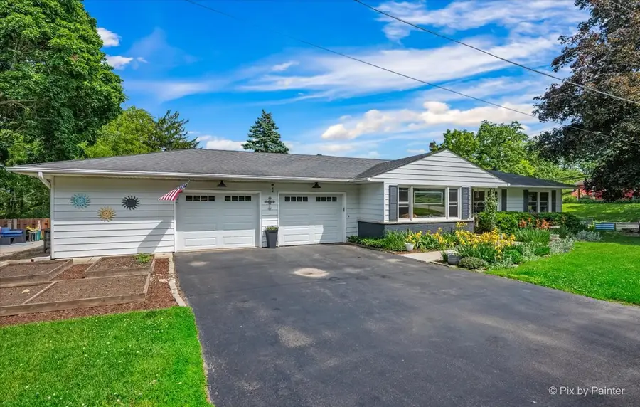 928 Ash Street, Saint Charles, IL 60174 - #3