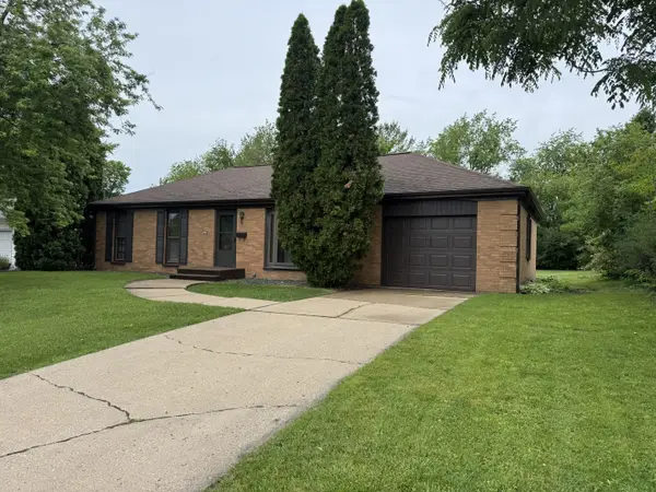 2006 Pine Street, Peru, IL 61354