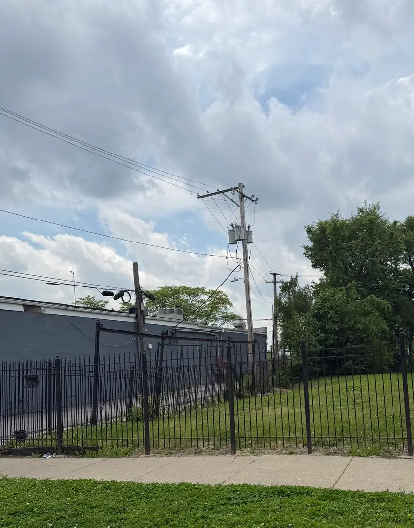 4415 W Congress Parkway, Chicago, IL 60624 - #1