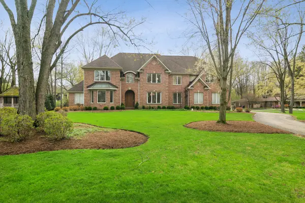 425 Brookmont Lane, North Barrington, IL 60010