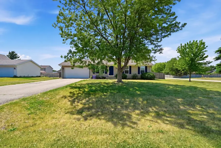 5708 Pierce Lane, South Beloit, IL 61080 - #3